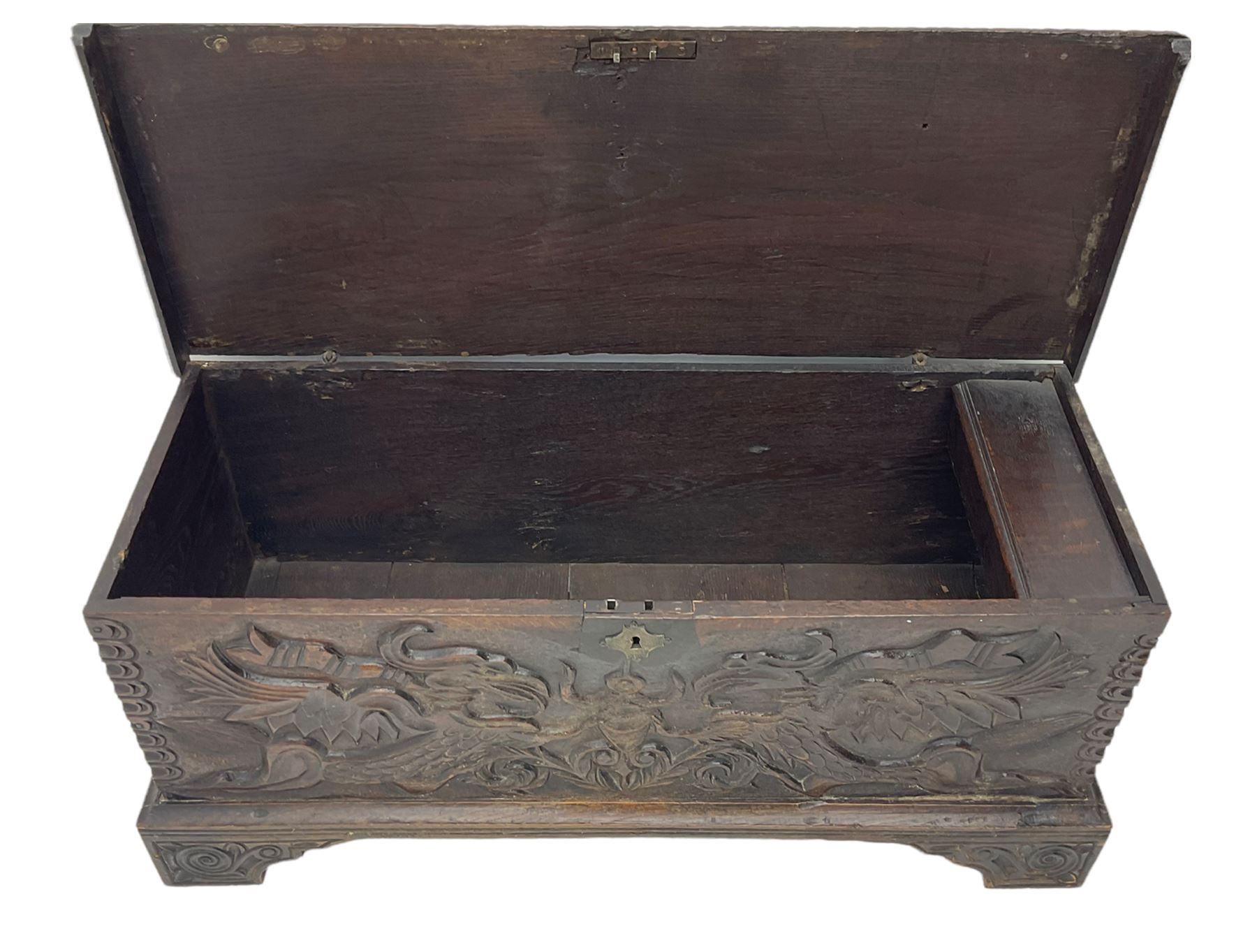 18th century carved oak blanket box - Image 5 of 9