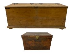 19th century pine double blanket/storage box