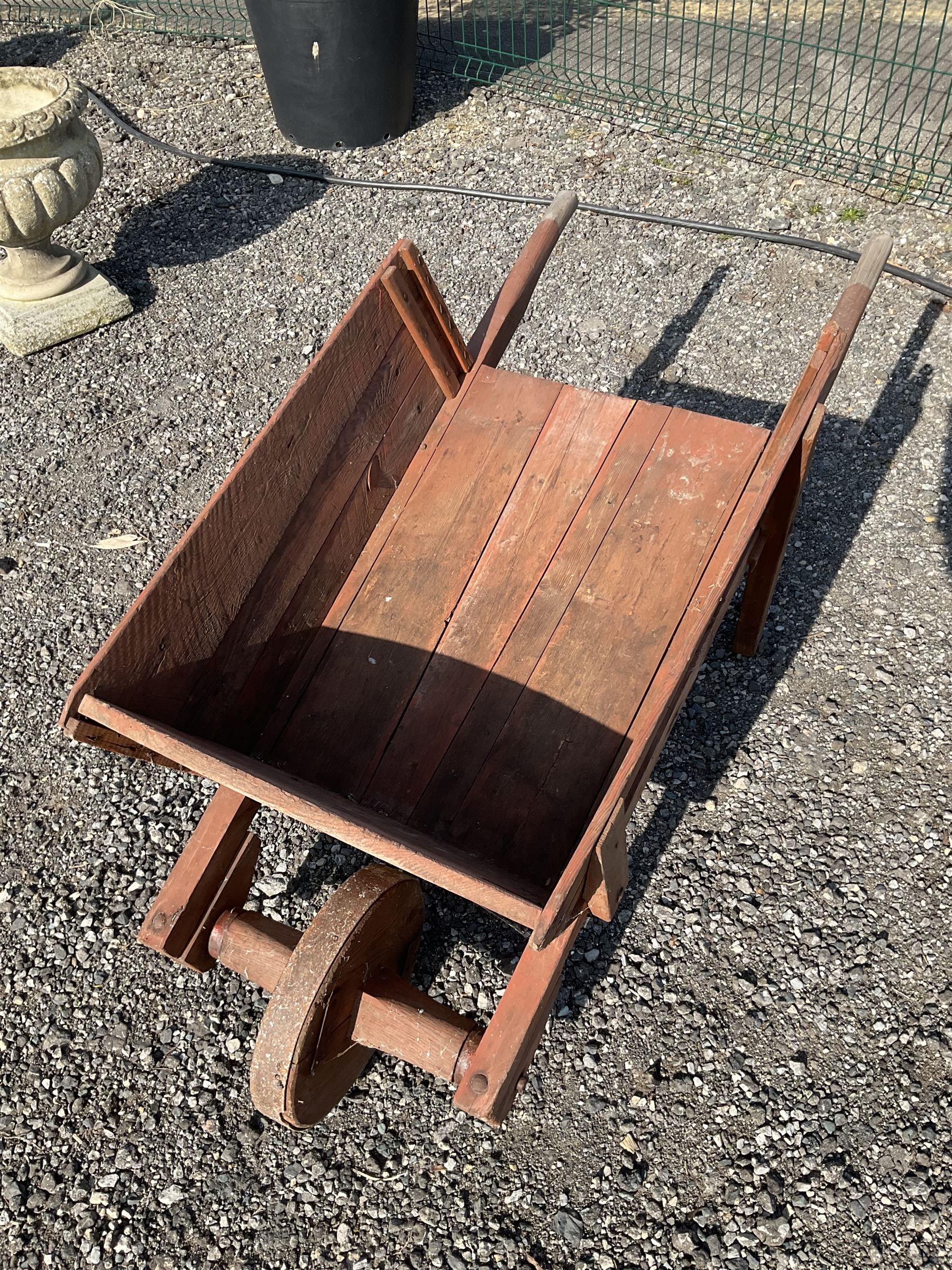 Wooden garden wheel barrow - THIS LOT IS TO BE COLLECTED BY APPOINTMENT FROM DUGGLEBY STORAGE - Image 2 of 4