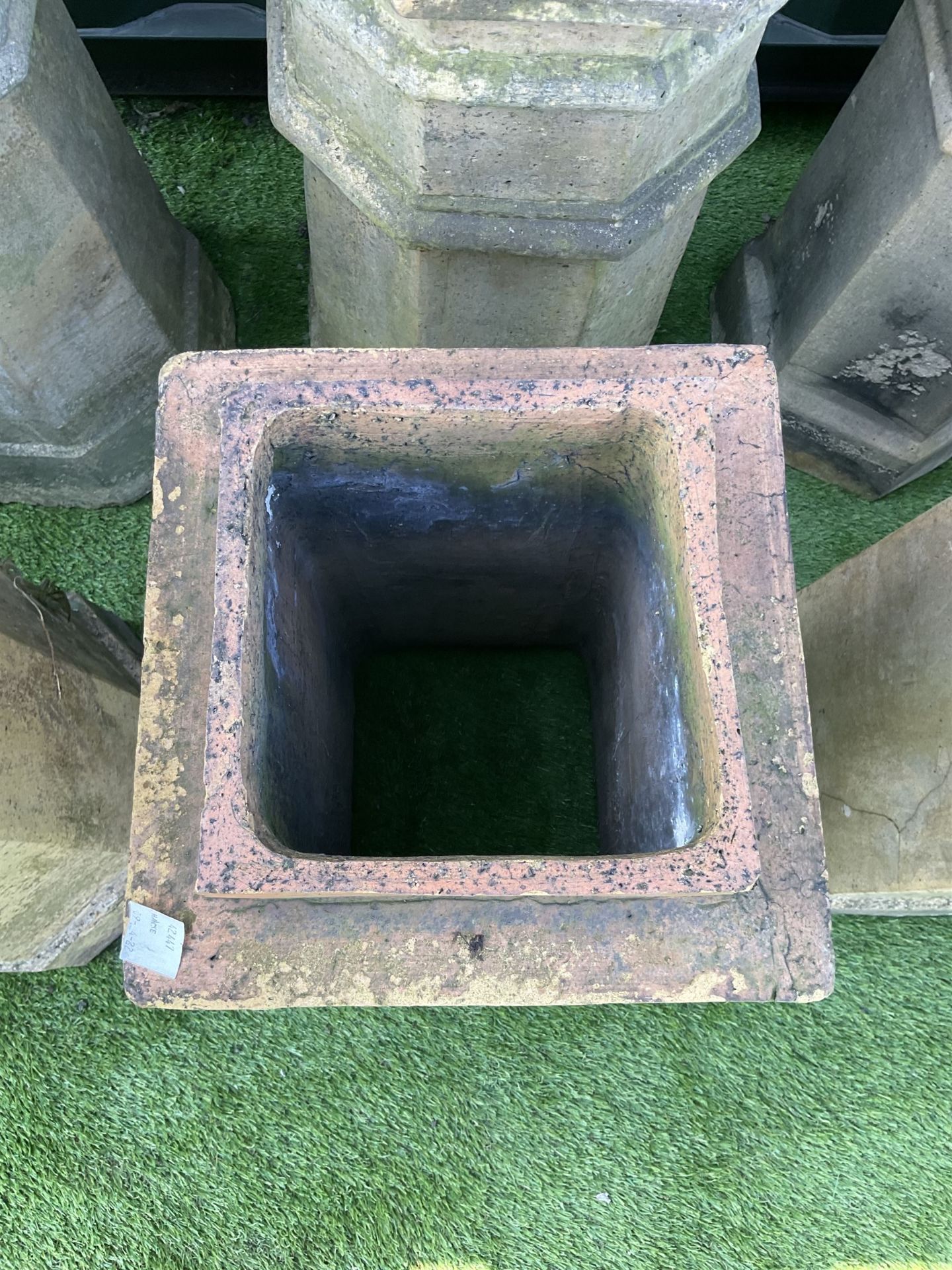 Ten Victorian terracotta chimney pots - Image 8 of 8