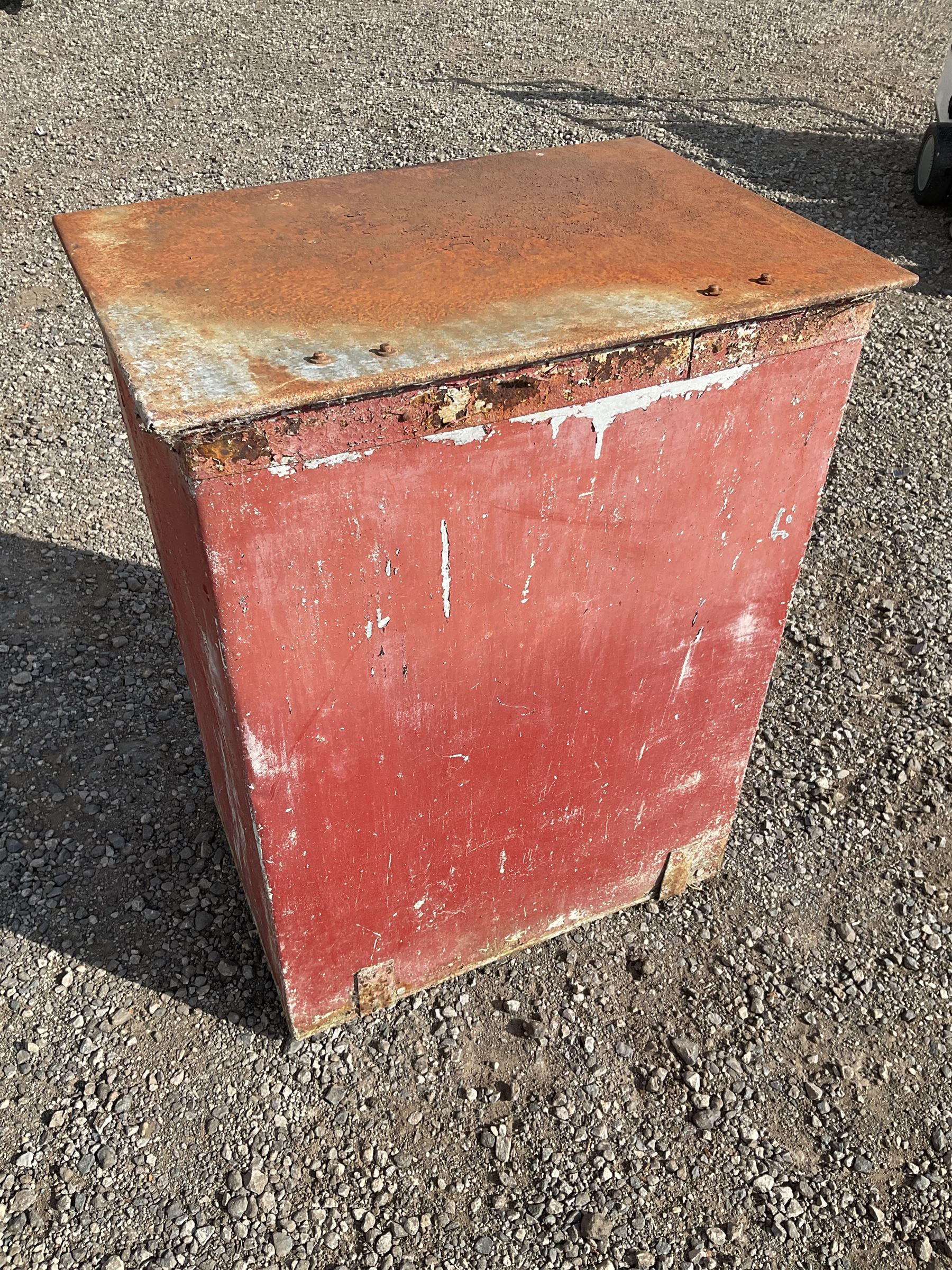 'Lay test' Bibby storage bin. - THIS LOT IS TO BE COLLECTED BY APPOINTMENT FROM DUGGLEBY STORAGE - Image 5 of 5