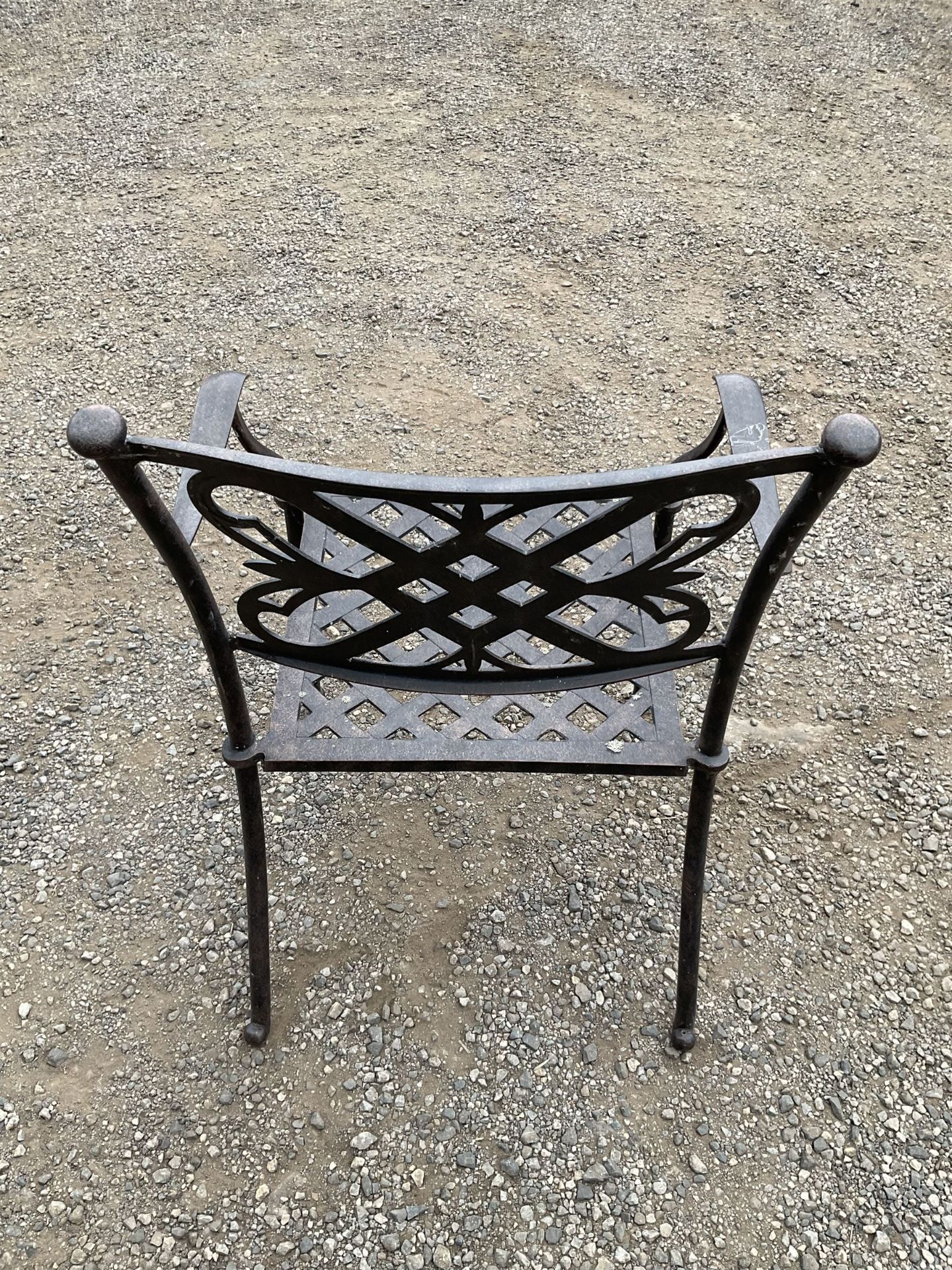 Painted metal circular garden table and two chairs - THIS LOT IS TO BE COLLECTED BY APPOINTMENT FROM - Image 4 of 4