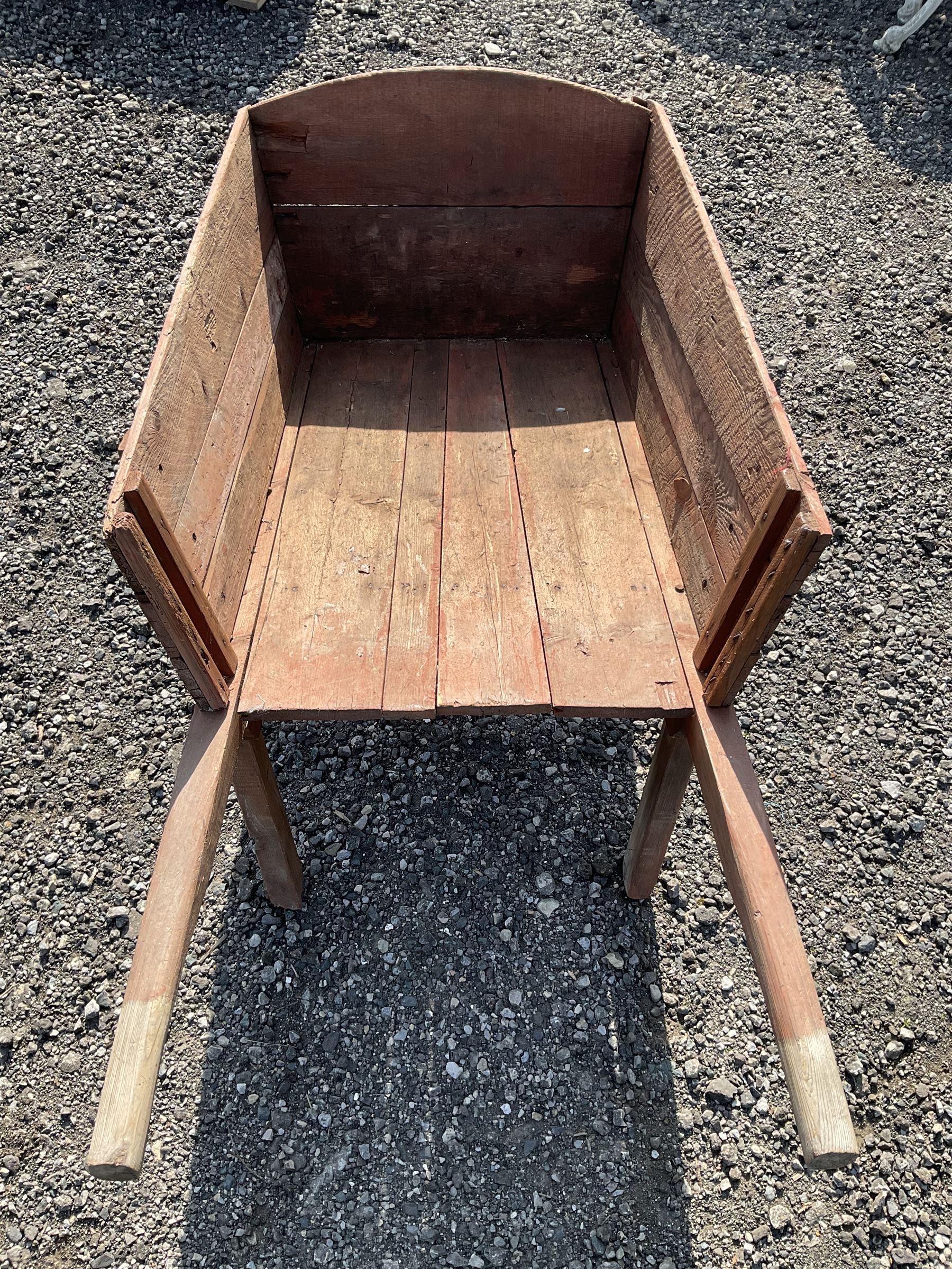 Wooden garden wheel barrow - THIS LOT IS TO BE COLLECTED BY APPOINTMENT FROM DUGGLEBY STORAGE - Image 4 of 4