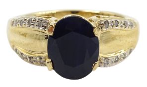 14ct gold oval sapphire ring
