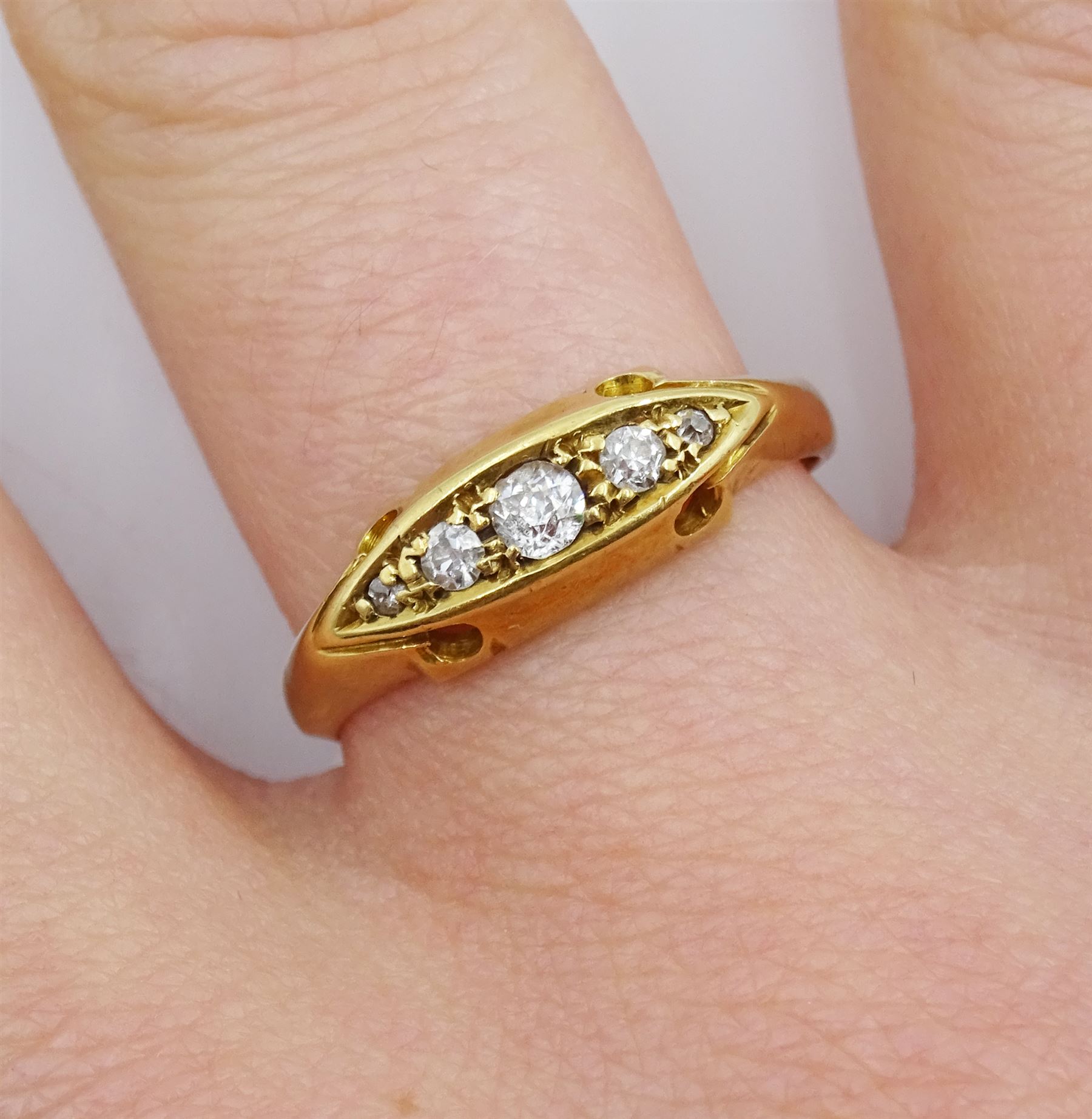 Edwardian 18ct gold five stone graduating diamond marquise shaped ring - Image 2 of 4