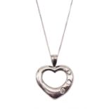 18ct white gold heart pendant