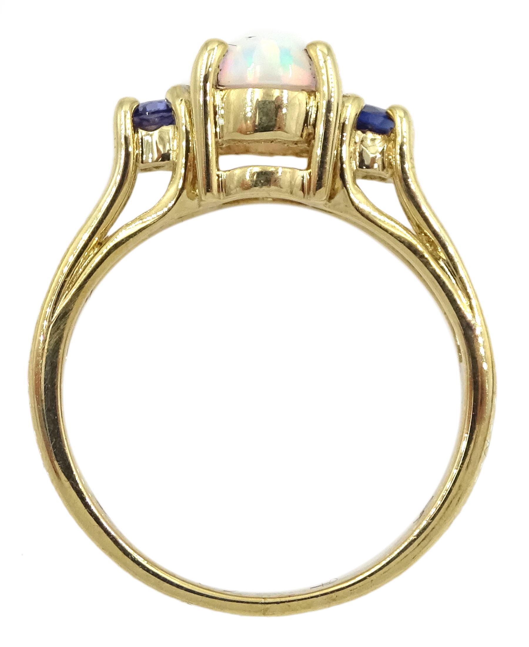 9ct gold oval opal and sapphire ring - Image 4 of 4