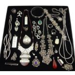 Collection of silver and stone set silver jewellery including Aztec design agate necklace