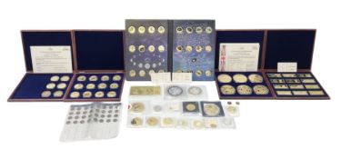 Mostly modern commemorative coins including 2017 miniature 0.5 gram 14ct gold coin
