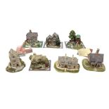 Seven Lilliput Lane cottages from the British and English collections