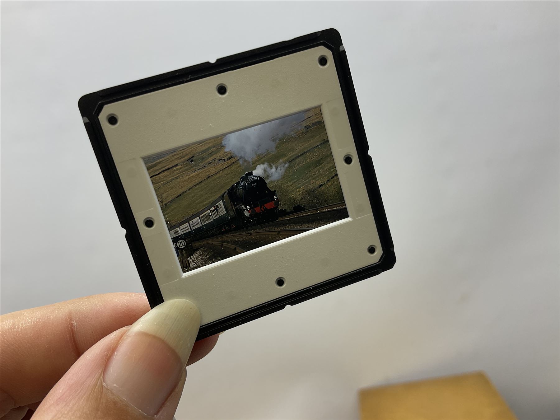 Railwayana: Large collection of 35mm photographic slides - Image 7 of 10