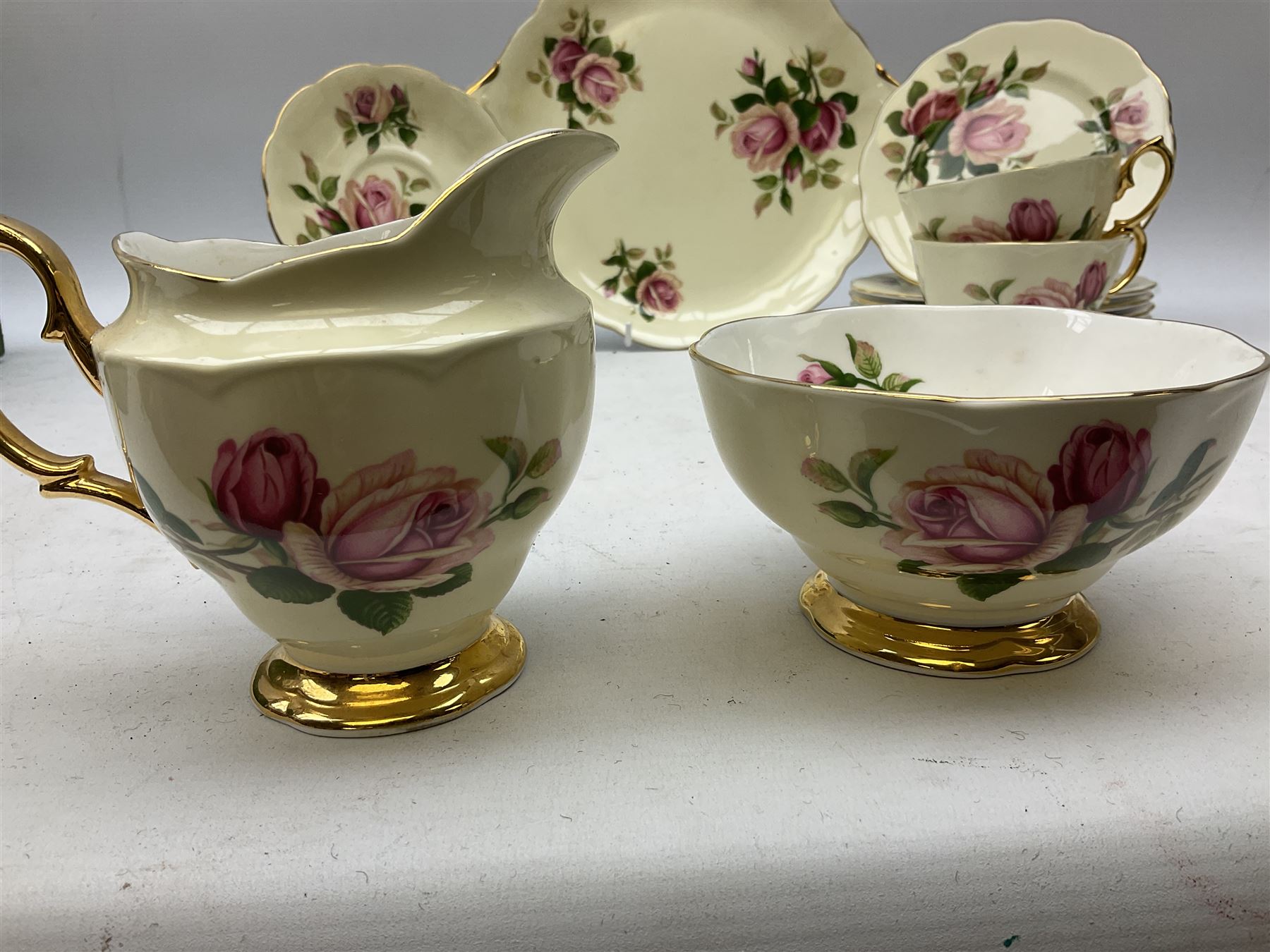 Royal Albert part tea service for four decorated in the 'English Beauty' pattern - Image 2 of 5