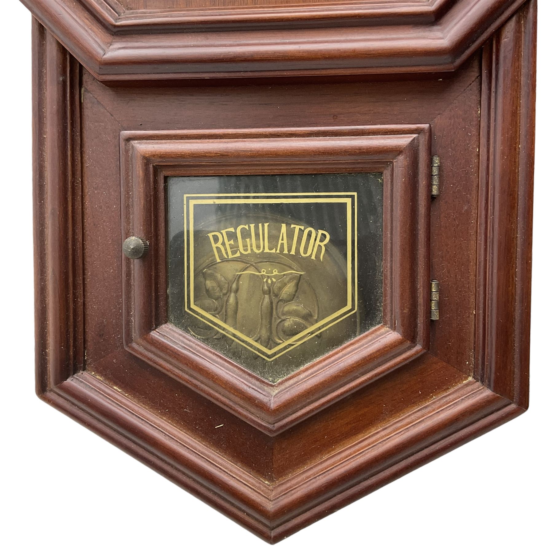 A mahogany effect American early 20th century �regulator� wall clock with an octagonal wooden dial s - Image 4 of 4