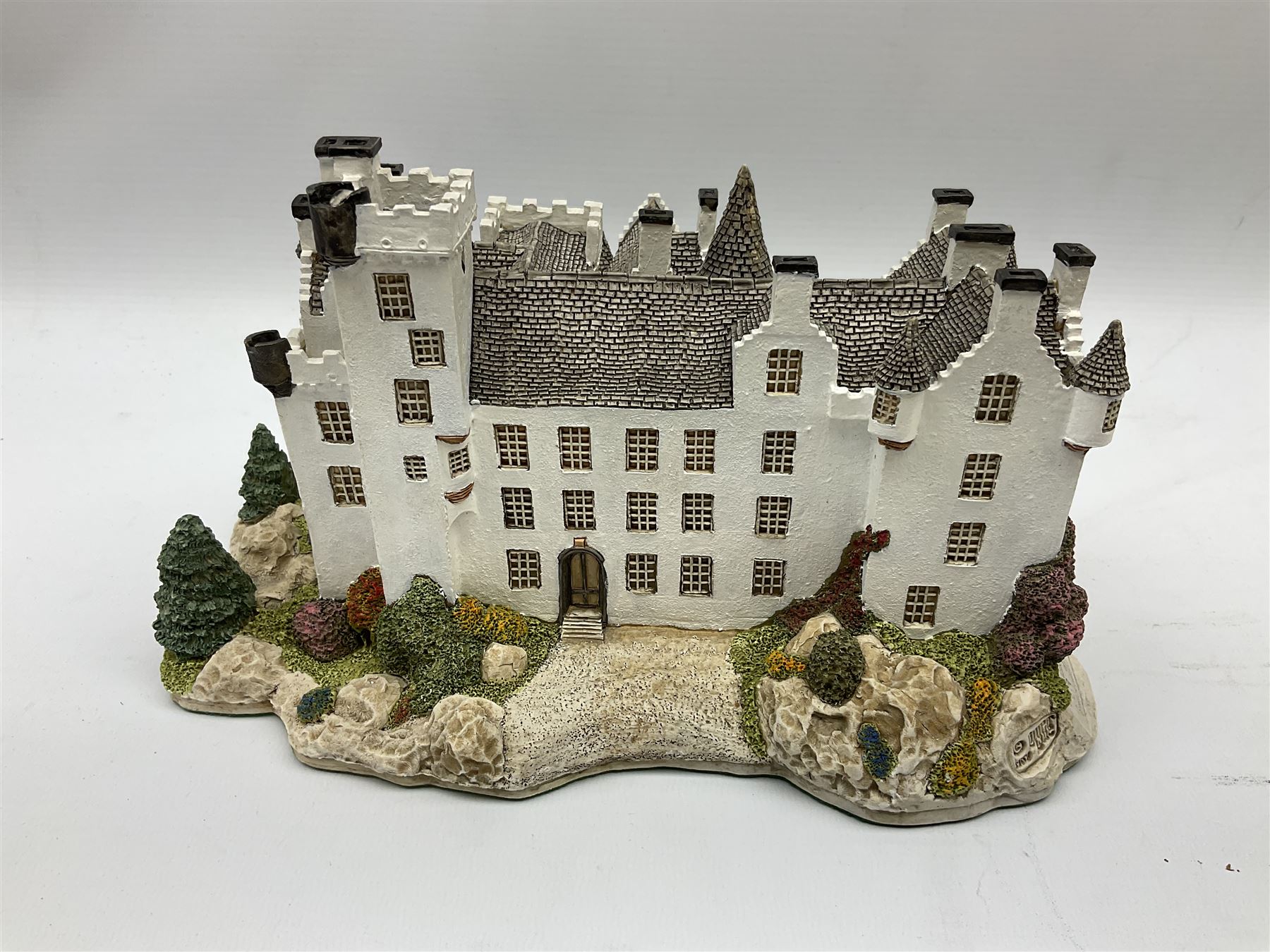 Two limited edition Lilliput Lane cottages - Image 3 of 9