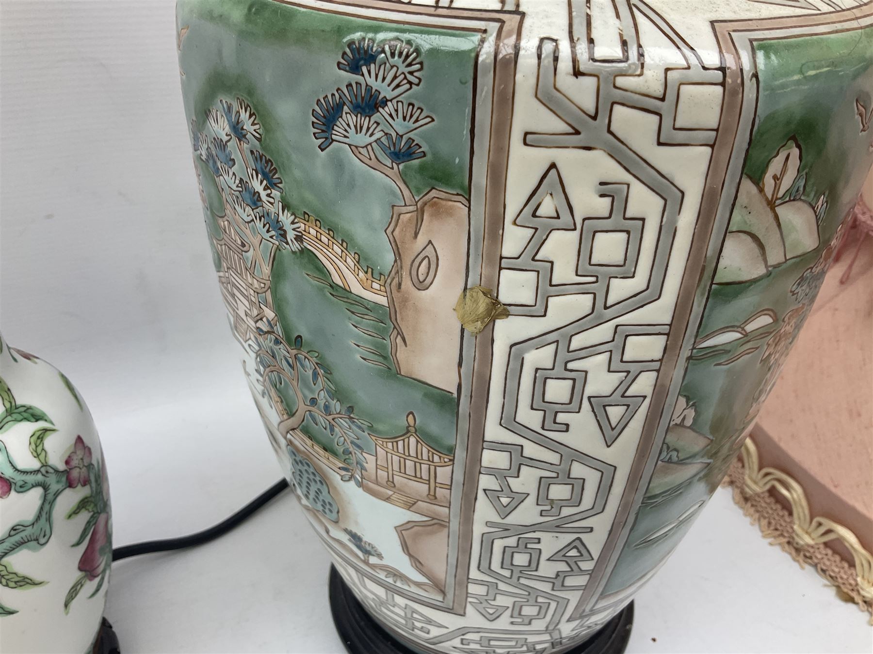 Four Oriental ceramic table lamps - Image 8 of 11