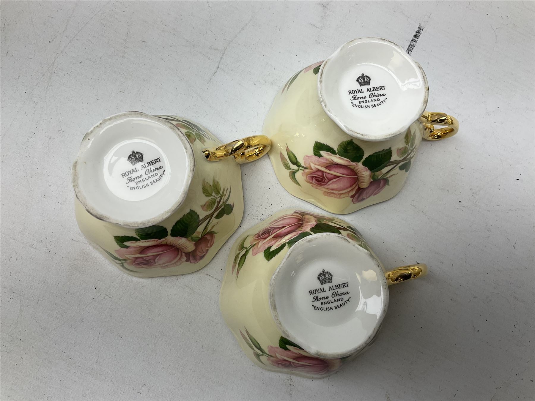 Royal Albert part tea service for four decorated in the 'English Beauty' pattern - Image 3 of 5