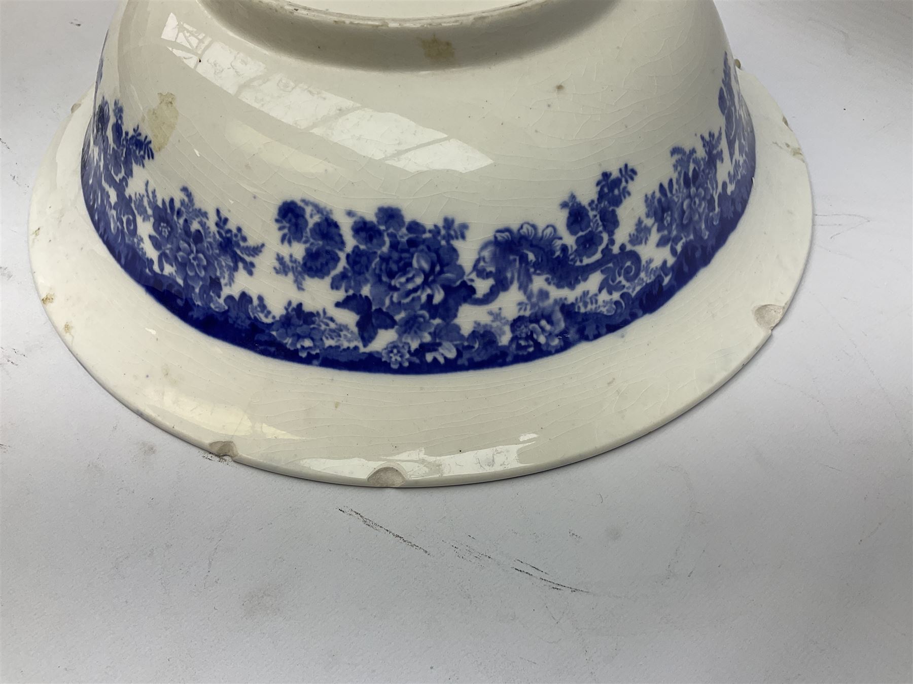 Mintons Genevese pattern wash bowl - Image 11 of 11