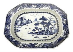 Late 18th/early 19th century Chinese export blue and white dish of canted form
