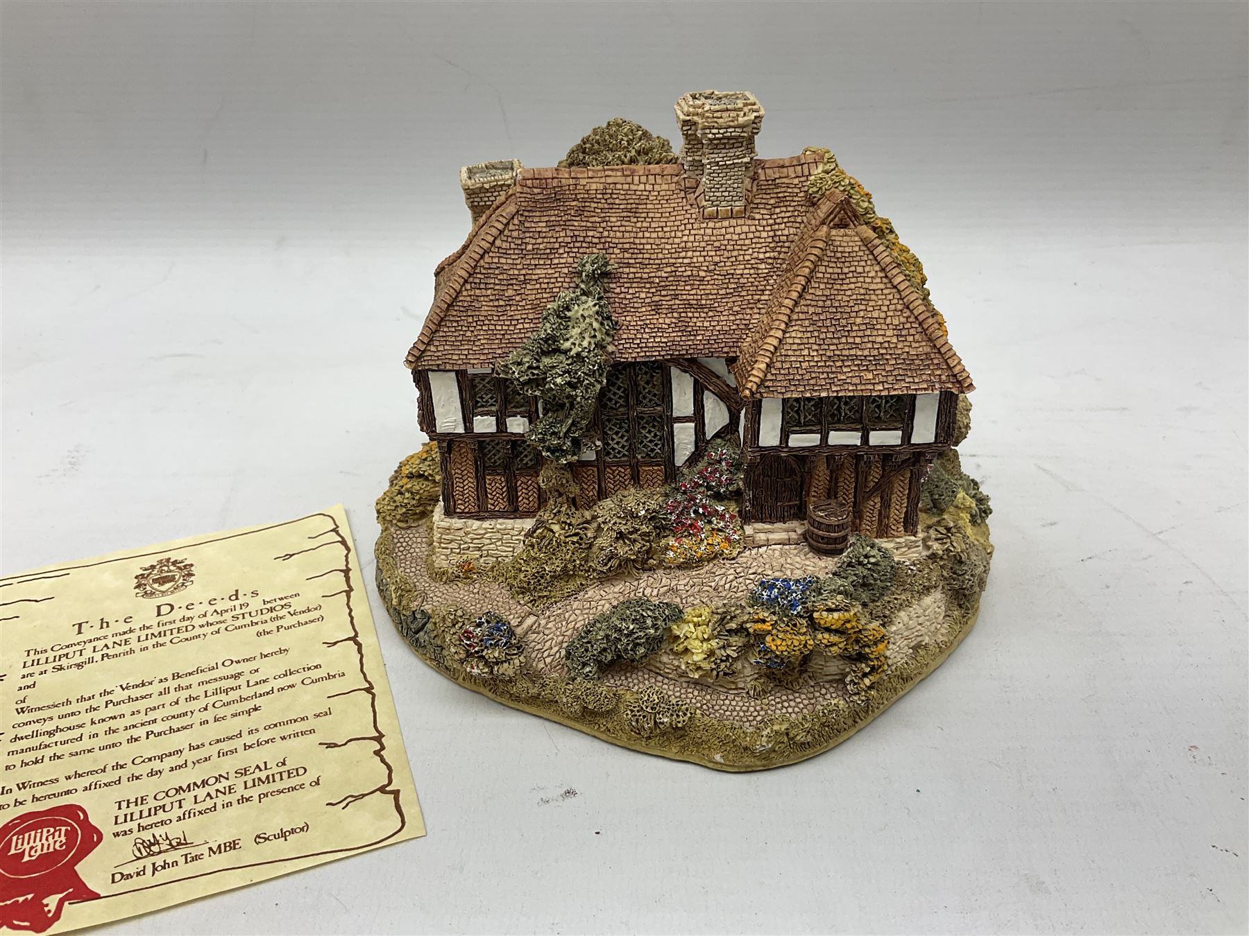 Nine Lilliput Lane cottages from the British and English collections to include Crown Inn - Image 2 of 9