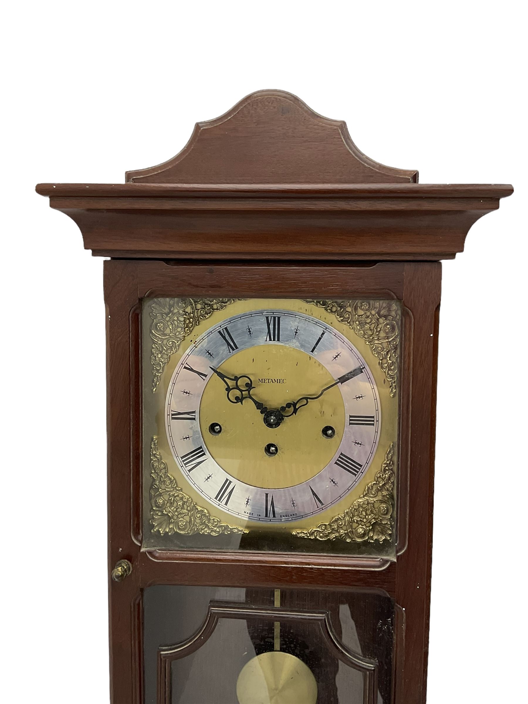 A 20th century wall clock in a simulated mahogany case with a two-part glazed door - Image 3 of 3