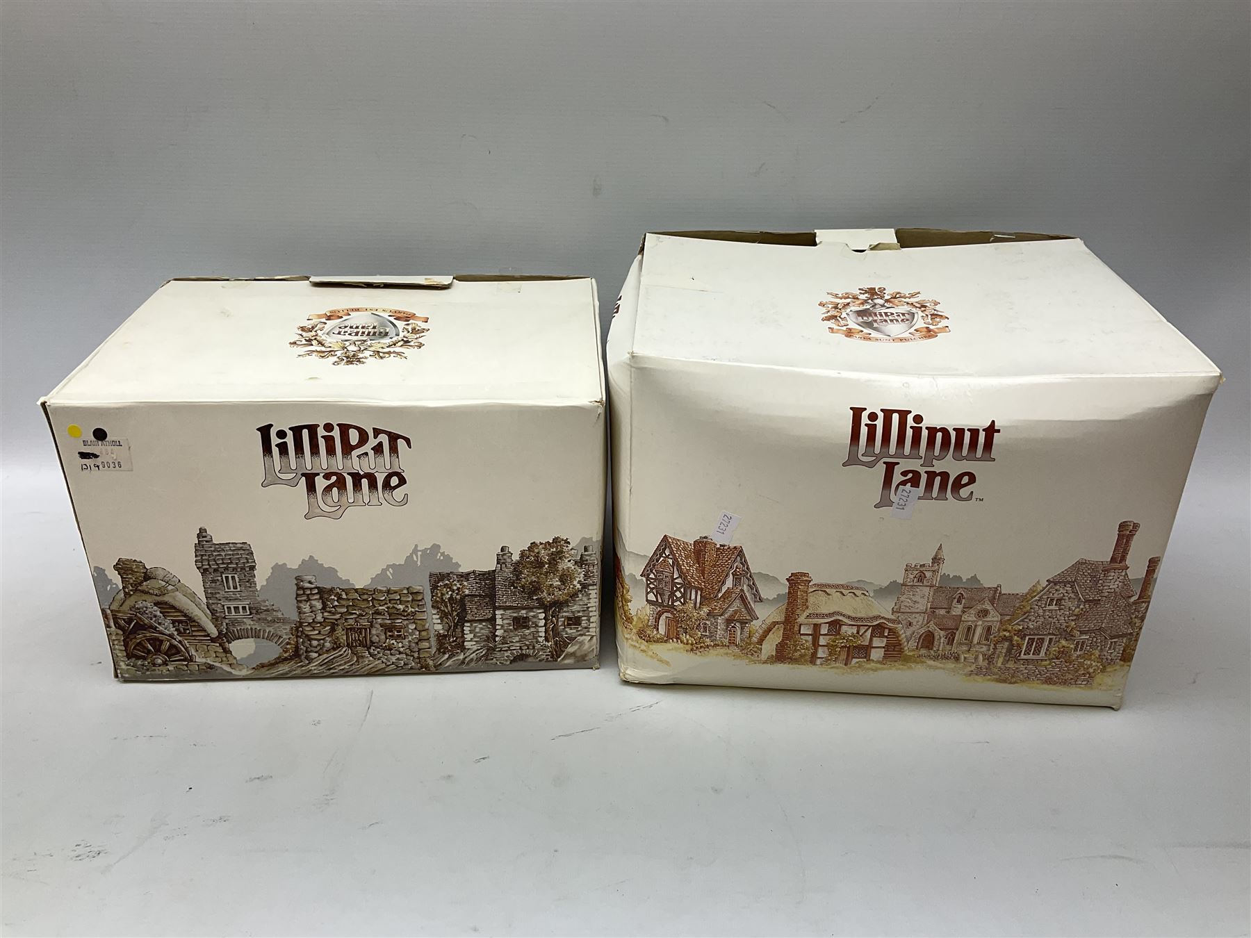 Two limited edition Lilliput Lane cottages - Image 8 of 9