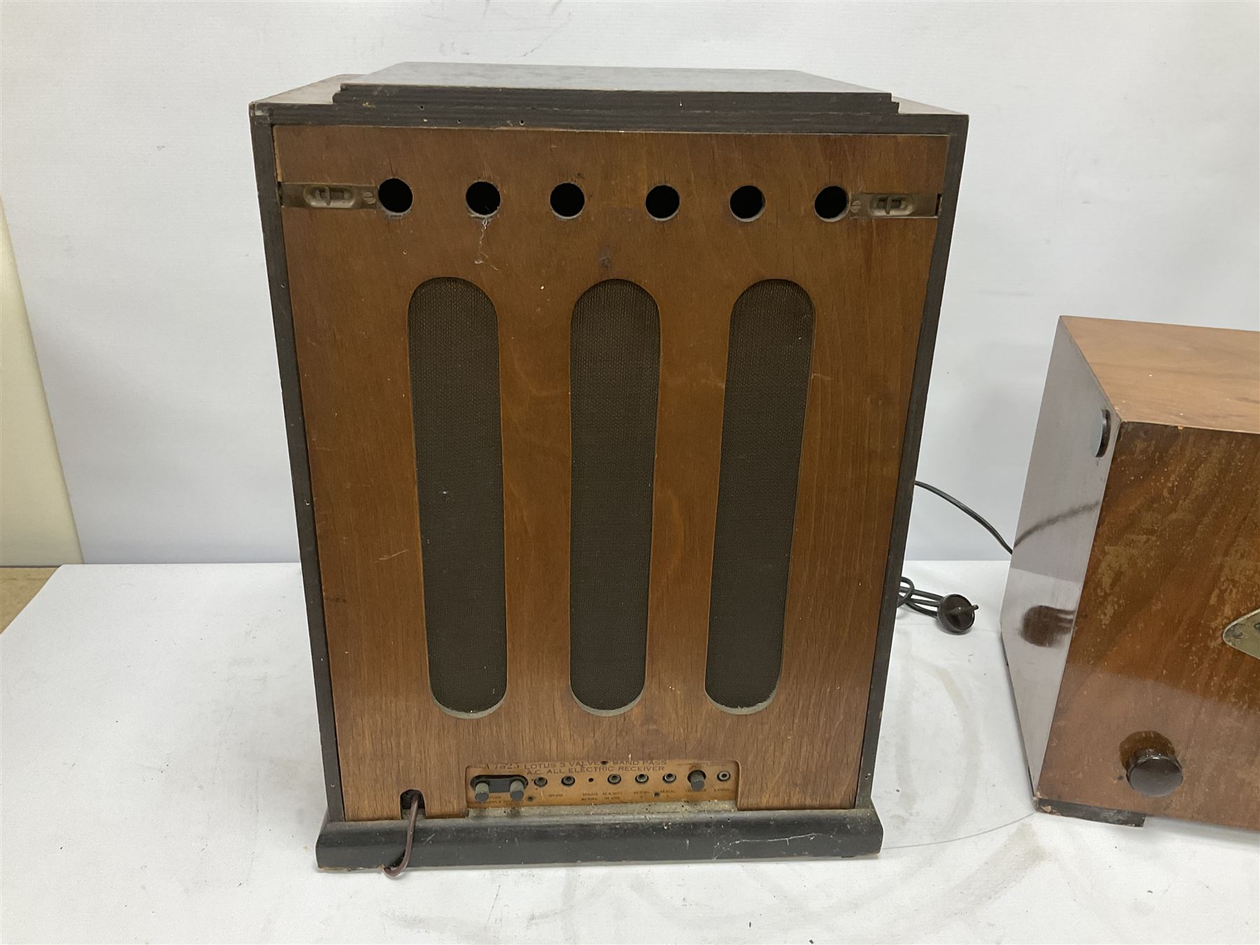 Two 1930s radios - Image 4 of 9