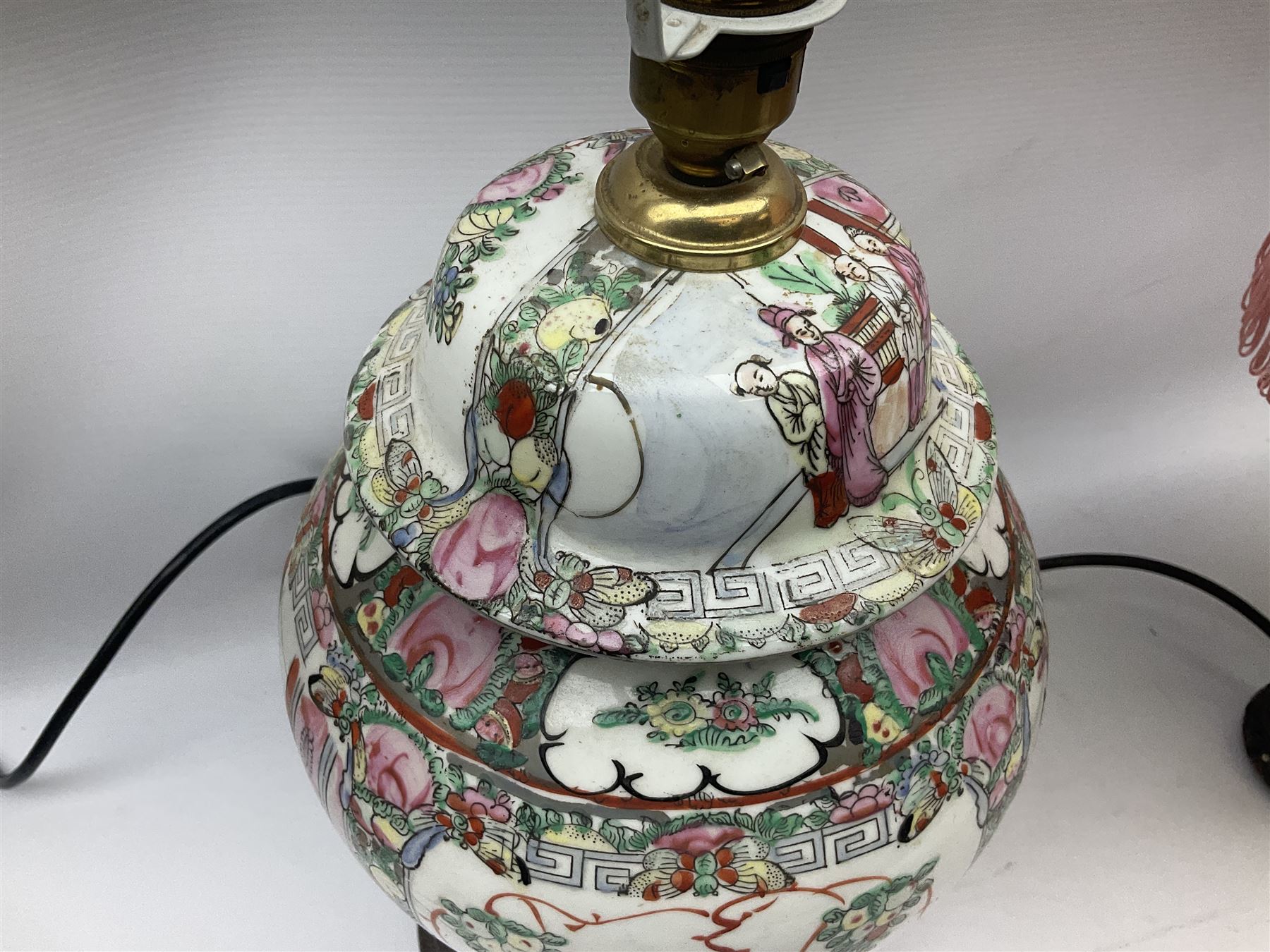 Four Oriental ceramic table lamps - Image 2 of 11