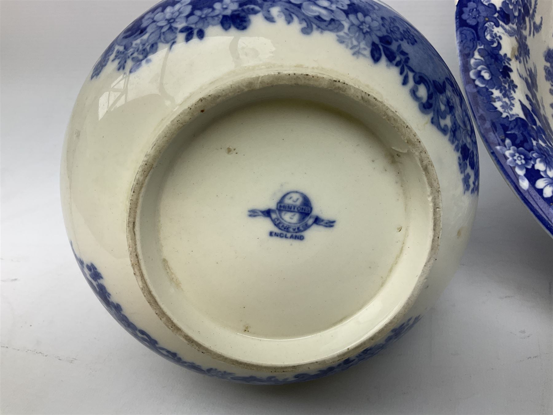 Mintons Genevese pattern wash bowl - Image 3 of 11