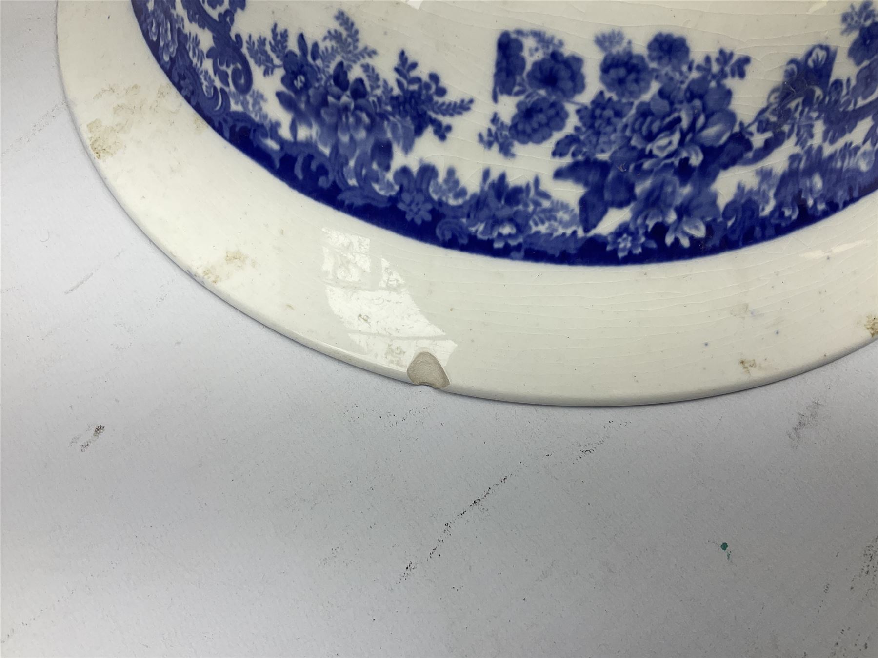Mintons Genevese pattern wash bowl - Image 9 of 11