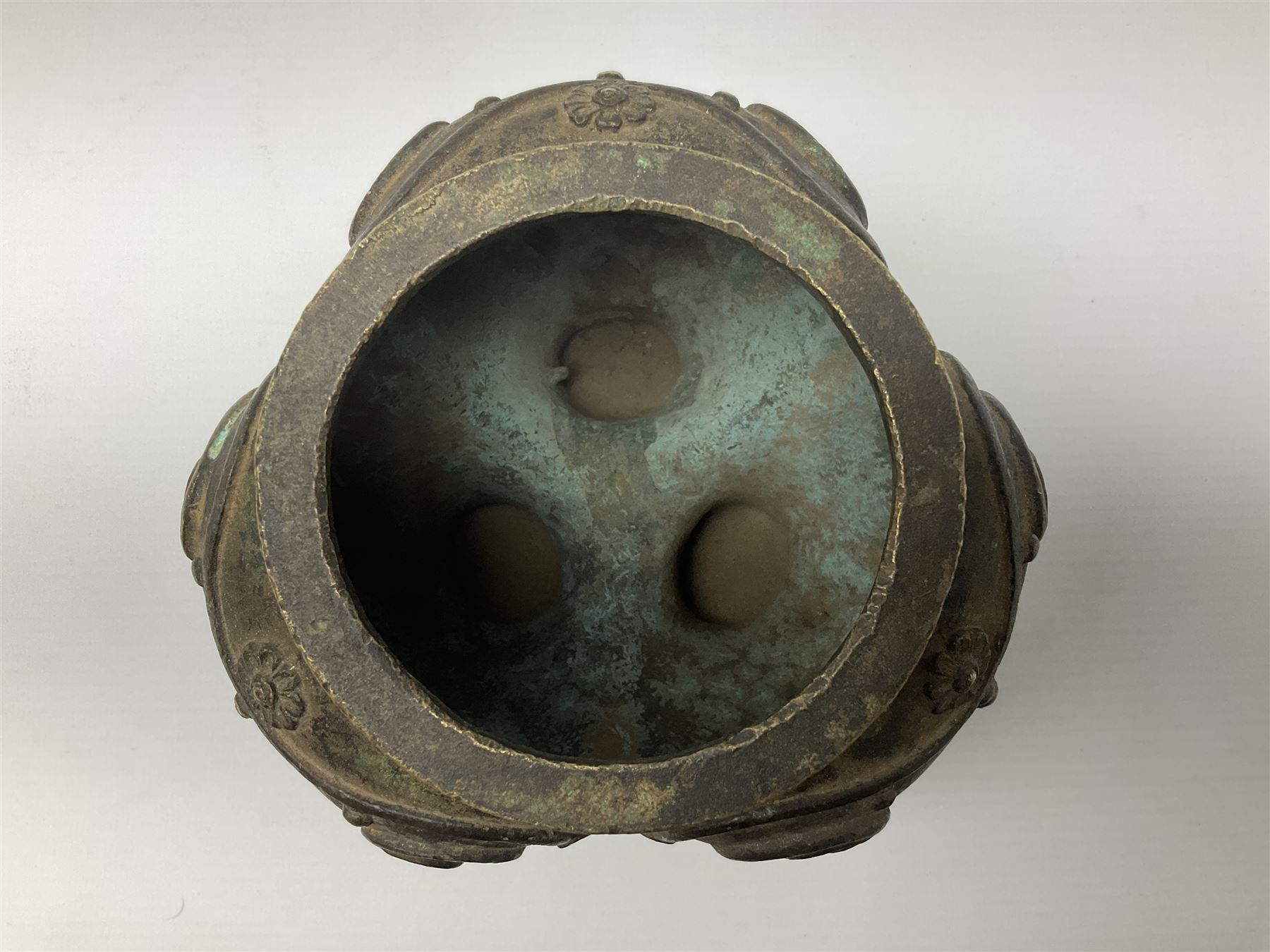 Chinese Qing dynasty bronze elephant censer - Image 12 of 13
