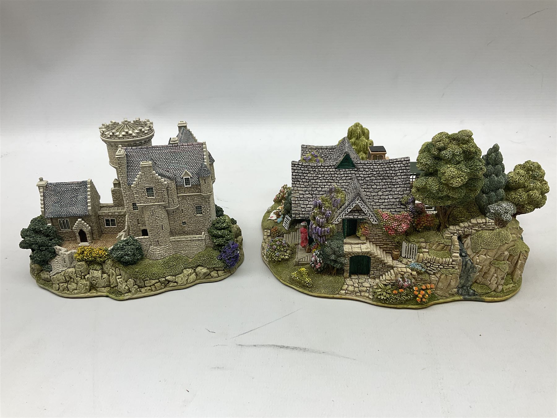 Seven Lilliput Lane cottages - Image 6 of 12