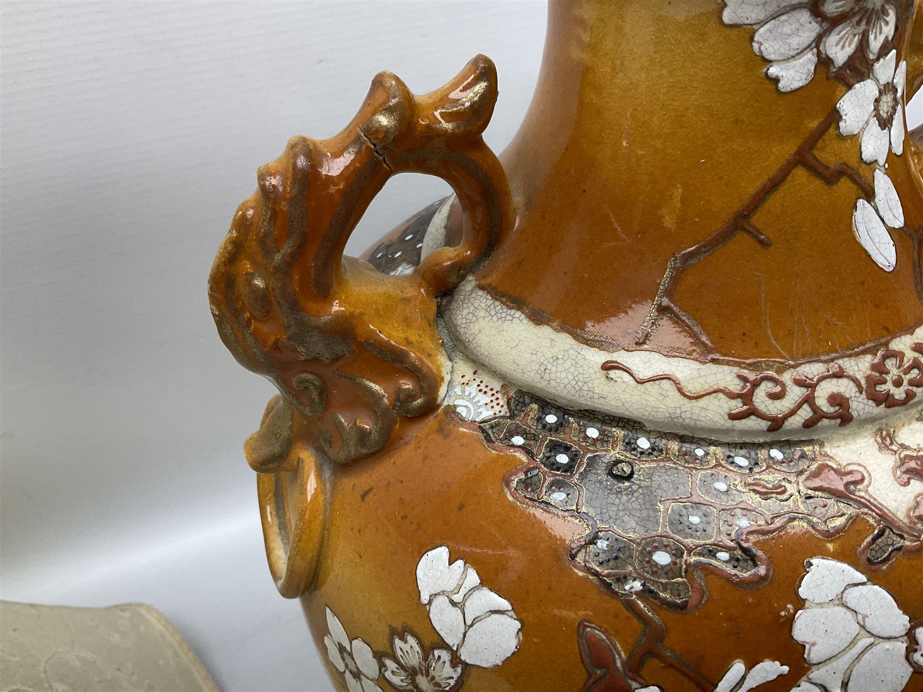 20th century Japanese vase converted to a lamp - Image 3 of 6