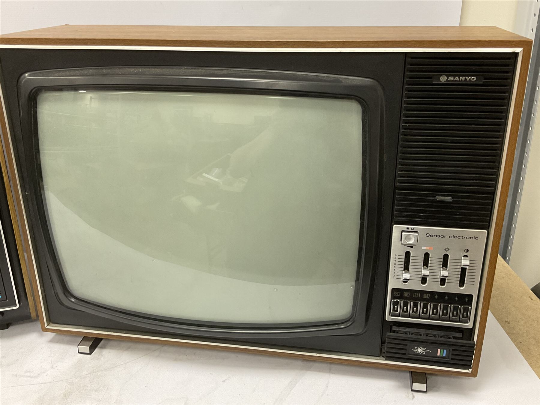 1970s National Type TC-42GA colour television by Matsushita Electric Industrial Co - Image 8 of 12