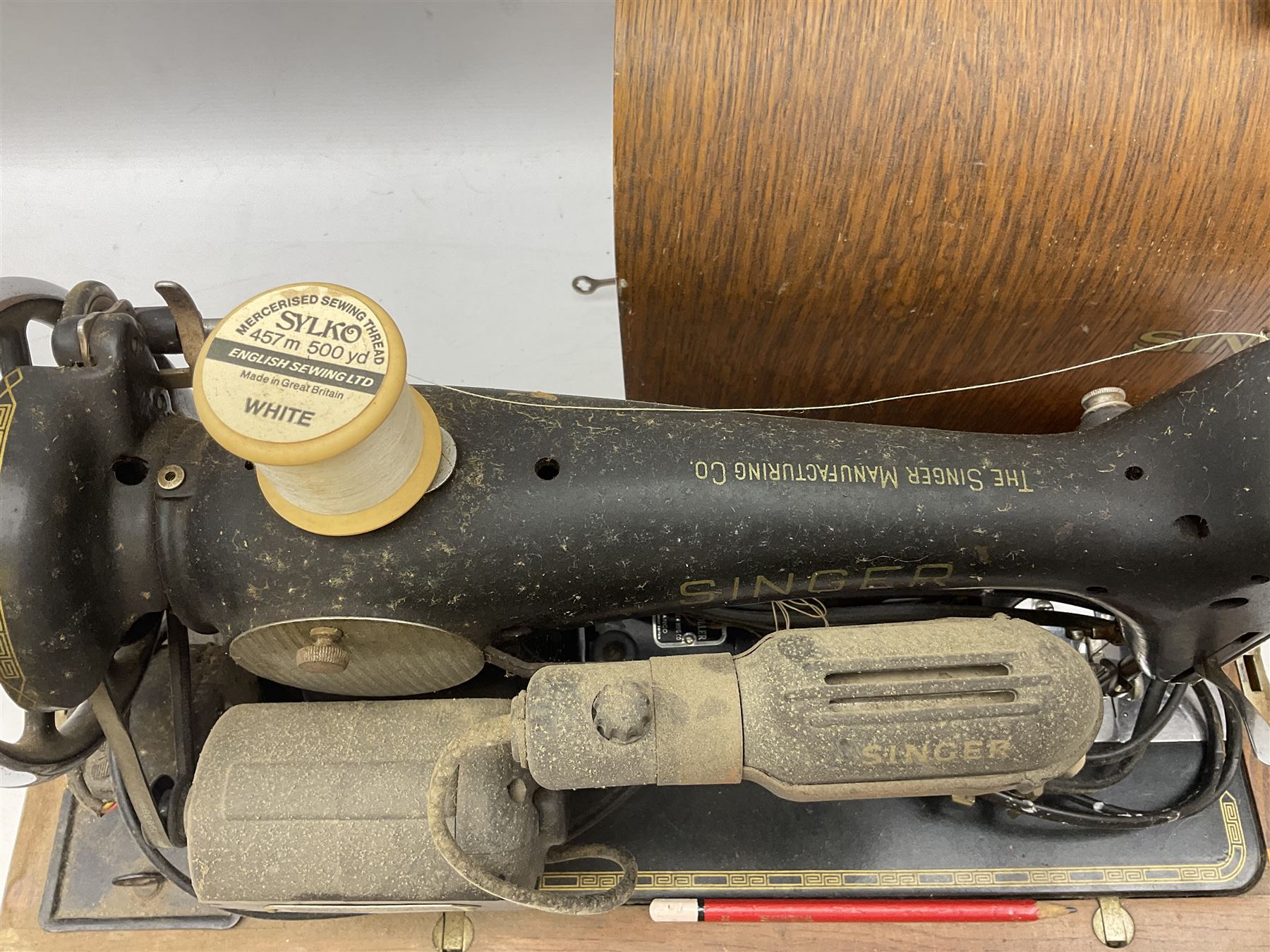 Mahogany cased electric Singer sewing machine - Image 2 of 7