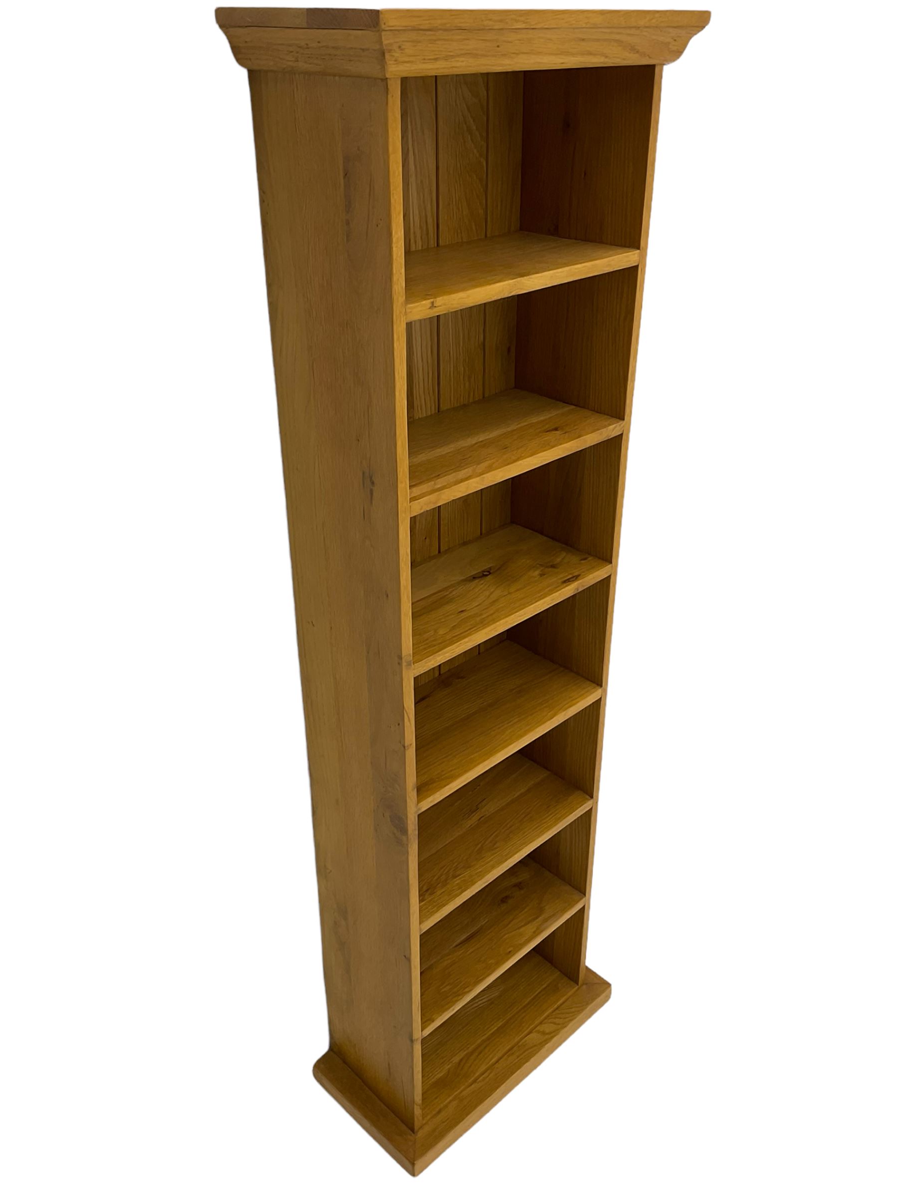 Small solid light oak open bookcase - Image 3 of 4