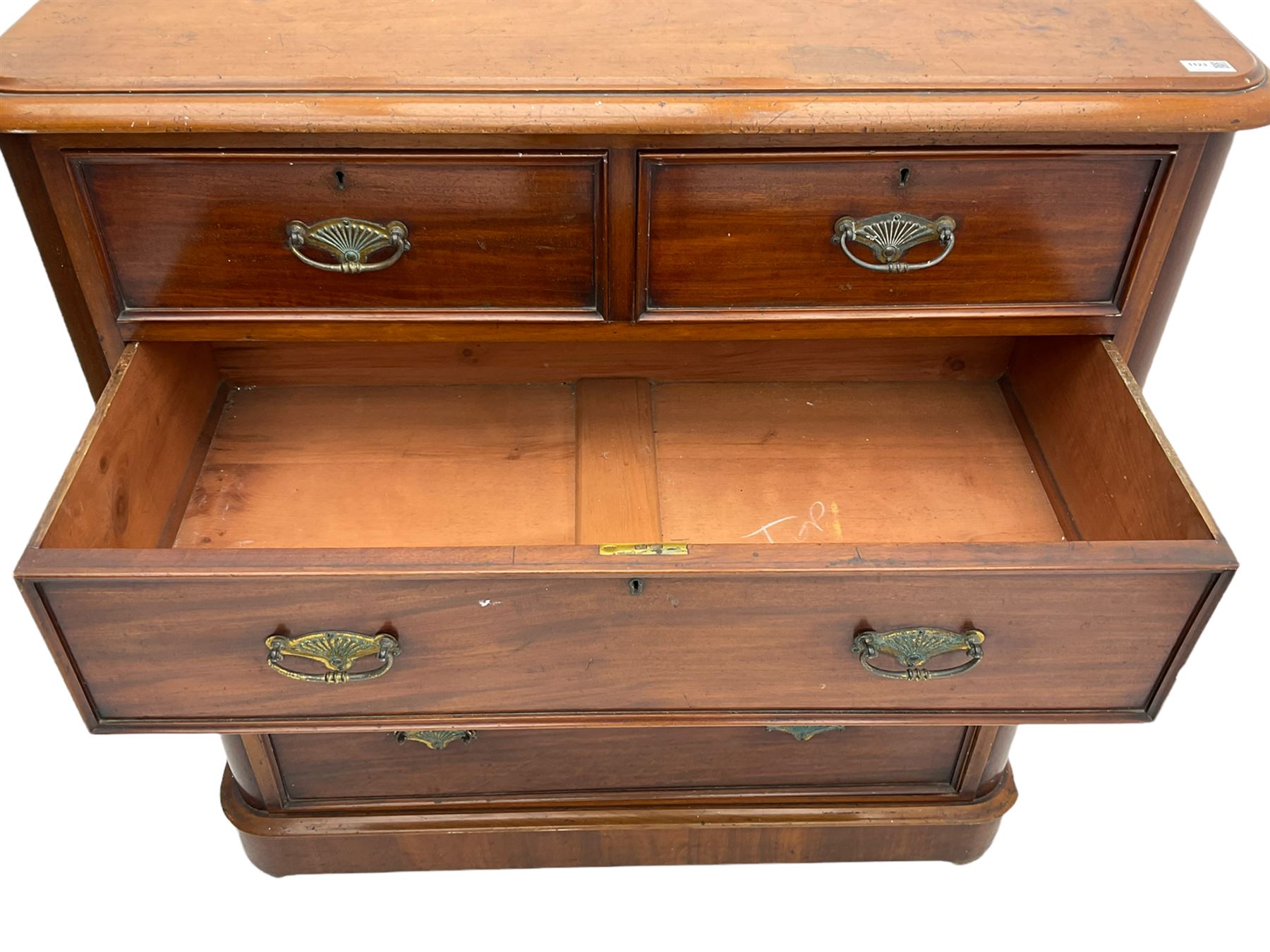 Victorian mahogany chest - Image 4 of 4