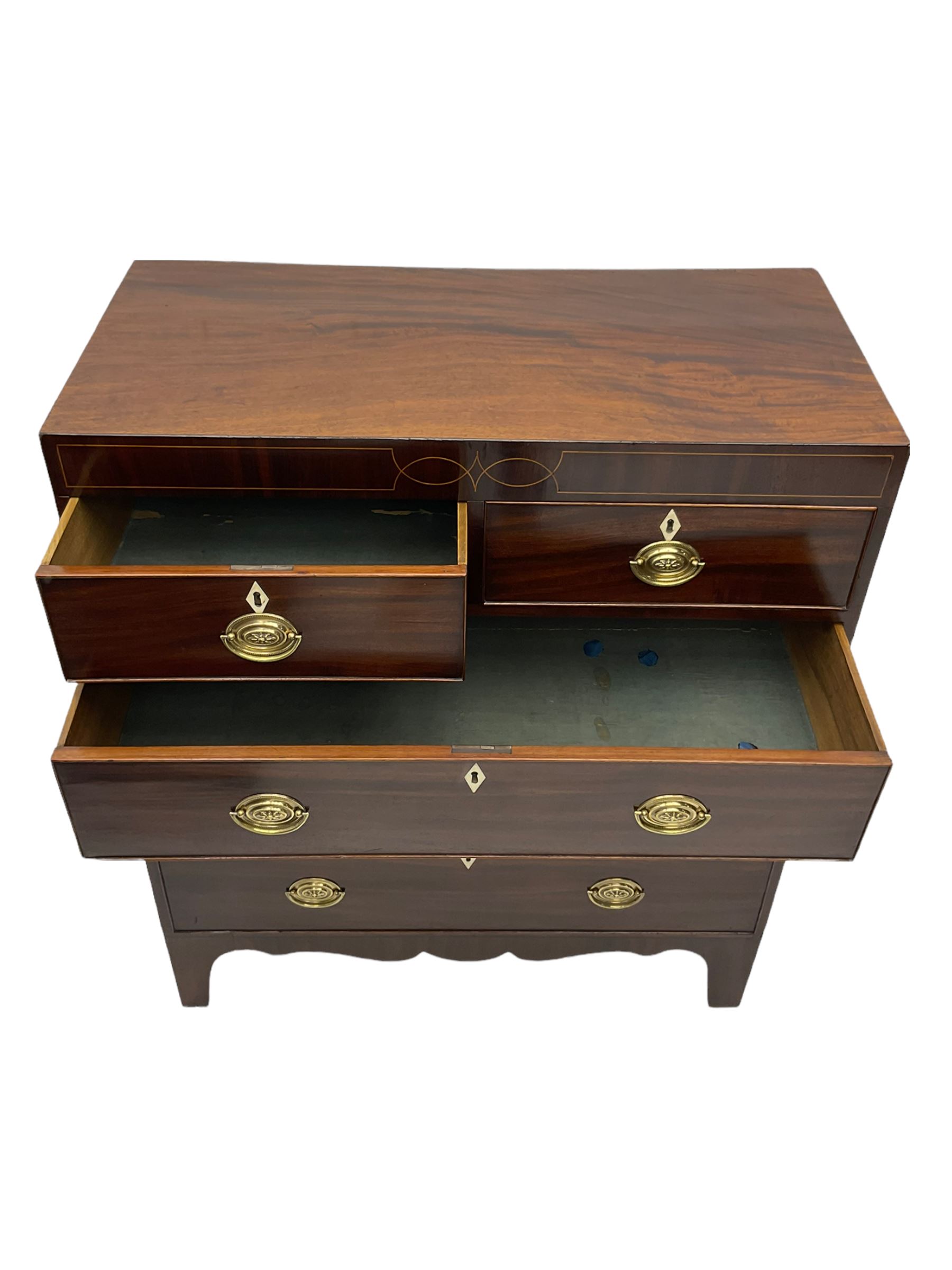 Early 19th century mahogany chest - Image 3 of 4