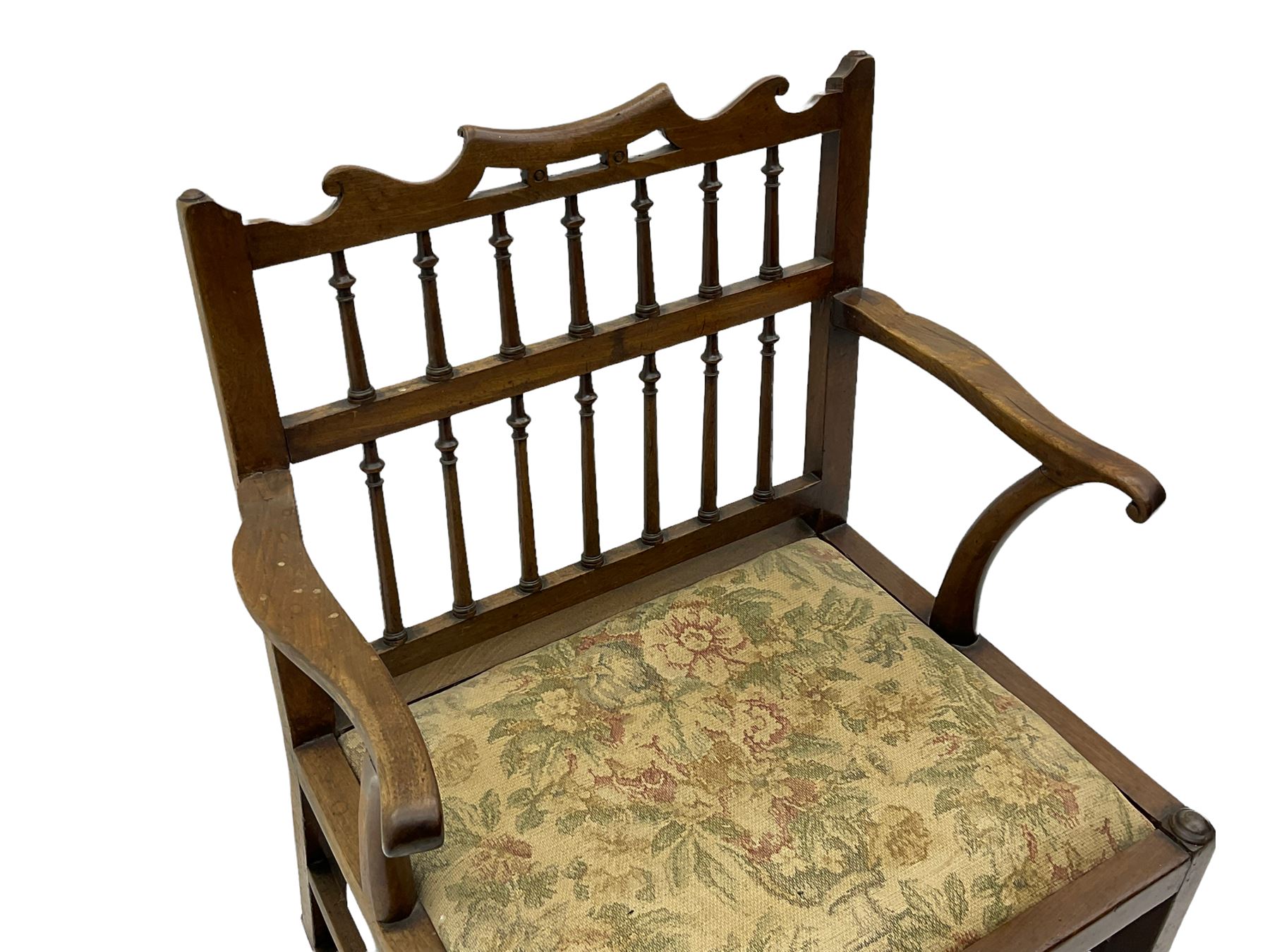 Late 18th century walnut 'Drunkard's' chair - Image 5 of 5