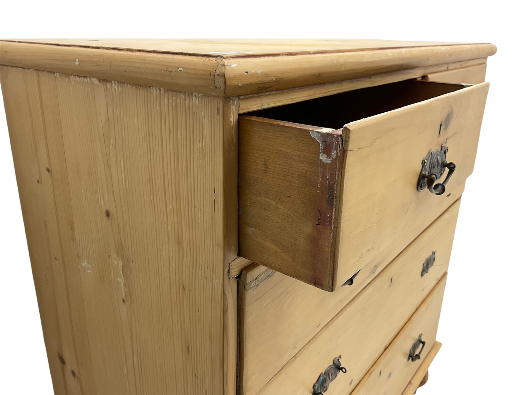 Late 19th century stripped pine chest - Image 5 of 6