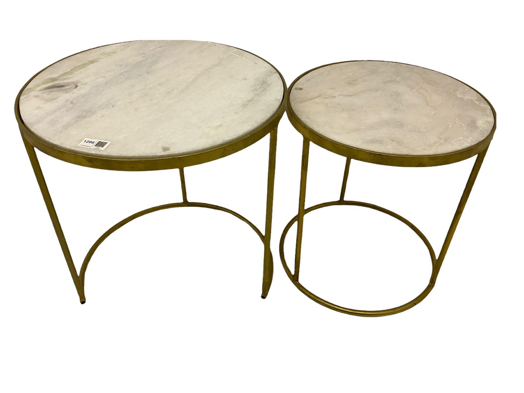 Two contemporary nesting side tables - Image 3 of 3