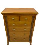 Winsor - Light oak chest