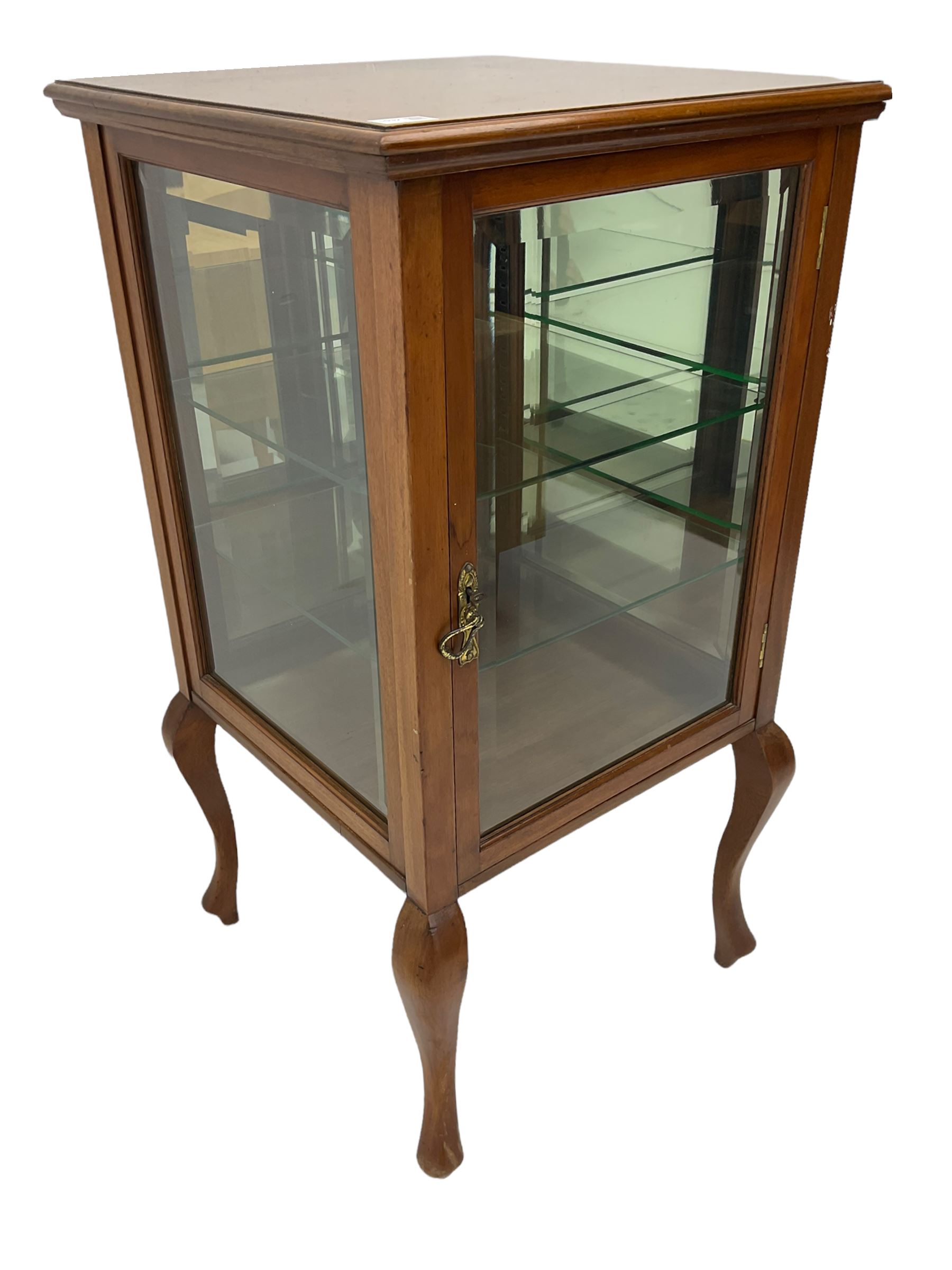 Early 20th century mahogany corner display case - Image 2 of 3