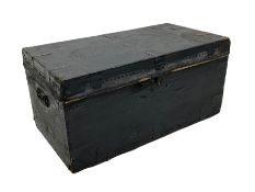 Late 19th/early 20th century traveling trunk