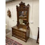 Late 19th/early 20th century walnut dressing chest with mirror back