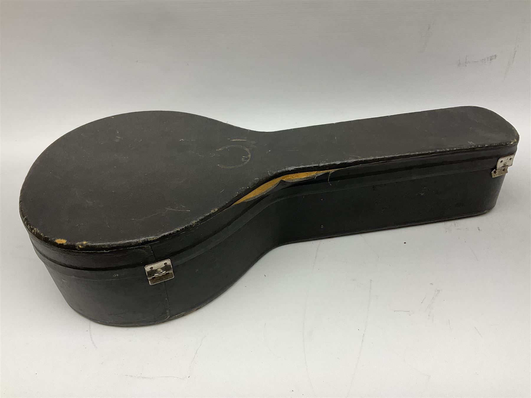 Rosetti Serenader eight-string mandolin with slightly bowed segmented maple back and ribs and ivorin - Image 13 of 13