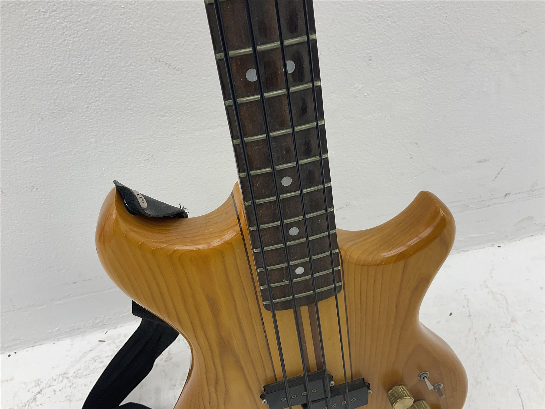 Westone Thunder 1-A elm four-string electric bass guitar - Image 6 of 11