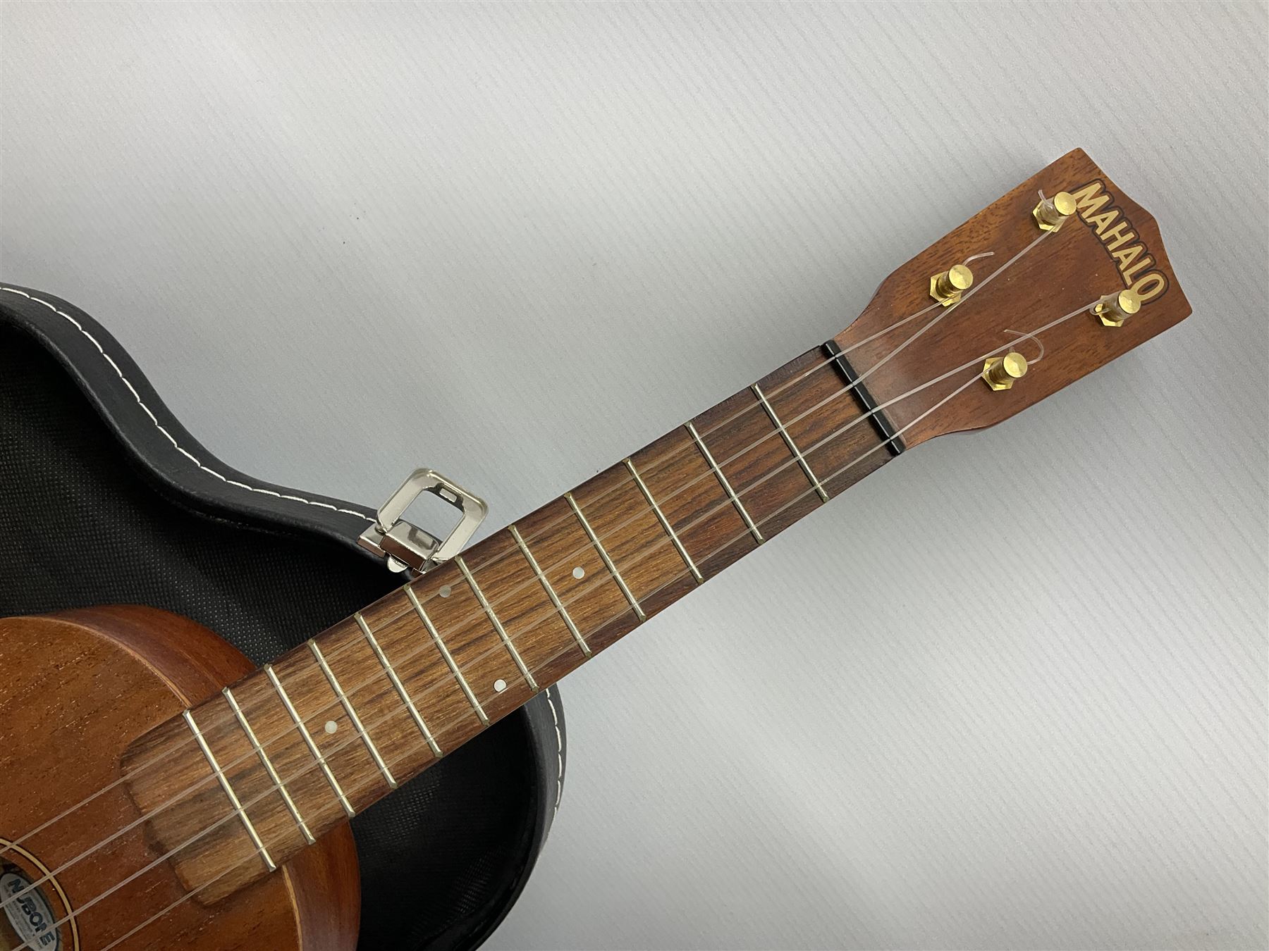 Mahalo mahogany cased guitar shaped ukulele - Image 5 of 18