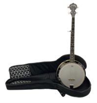 Tanglewood Union Series TWB 18 M5 five-string banjo
