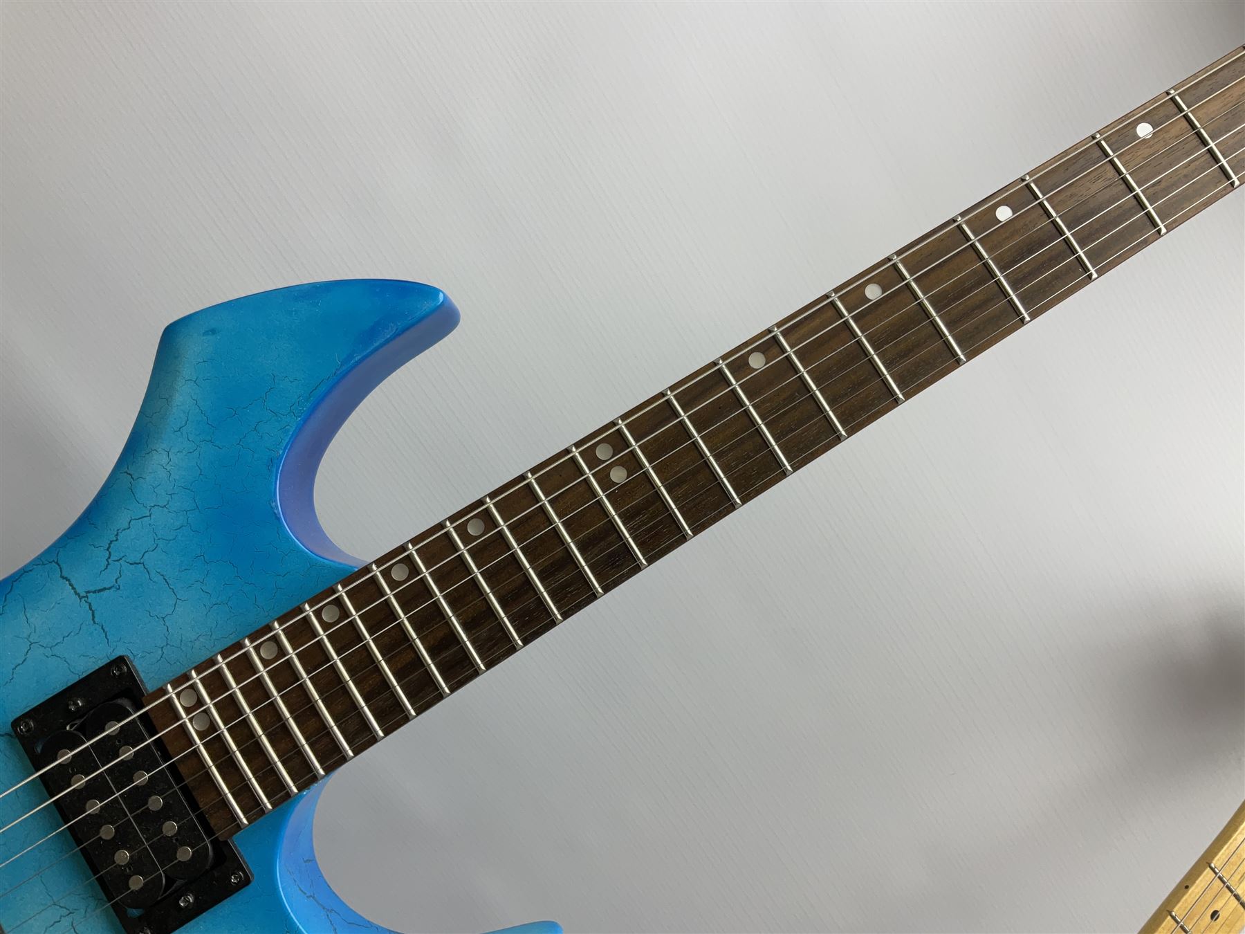 Heavy metal style electric guitar with crackled blue body L107cm; in Stagg gig bag; and Westfield el - Image 4 of 13