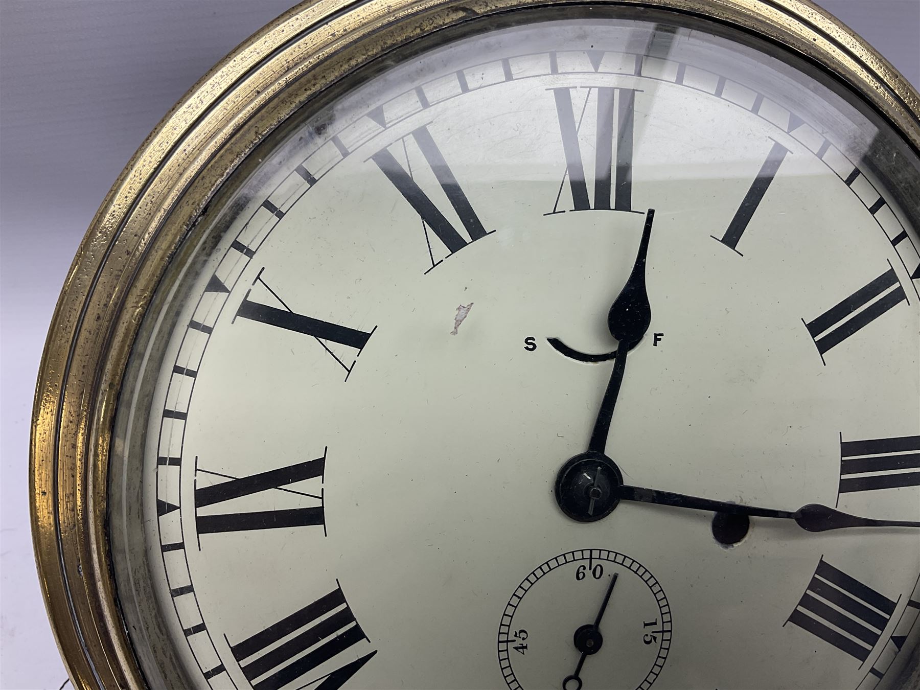 Seth Thomas ship's bulkhead clock with brass bezel and japanned case - Image 6 of 6